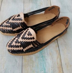 mexican huaraches black